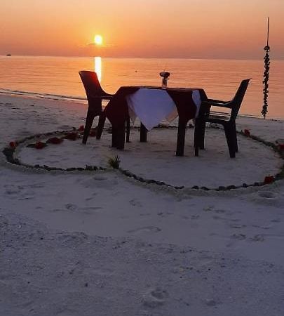 Rashuthere Maldives Rasdhoo Buitenkant foto