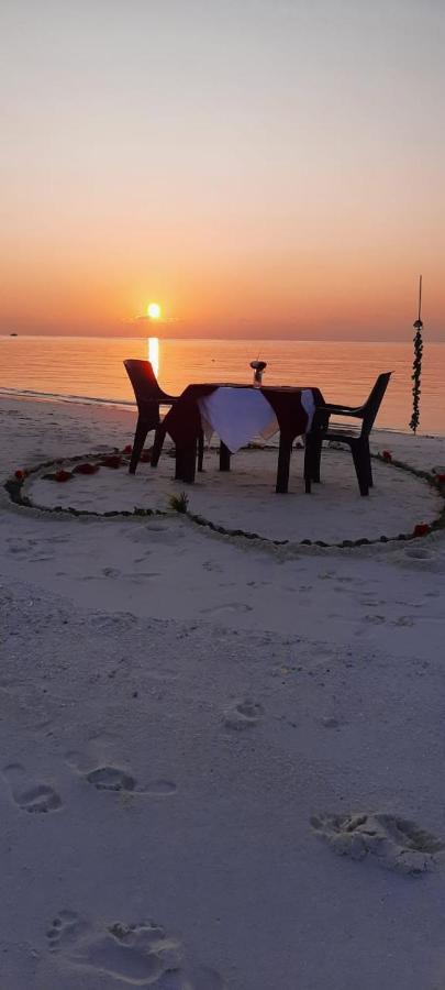 Rashuthere Maldives Rasdhoo Buitenkant foto