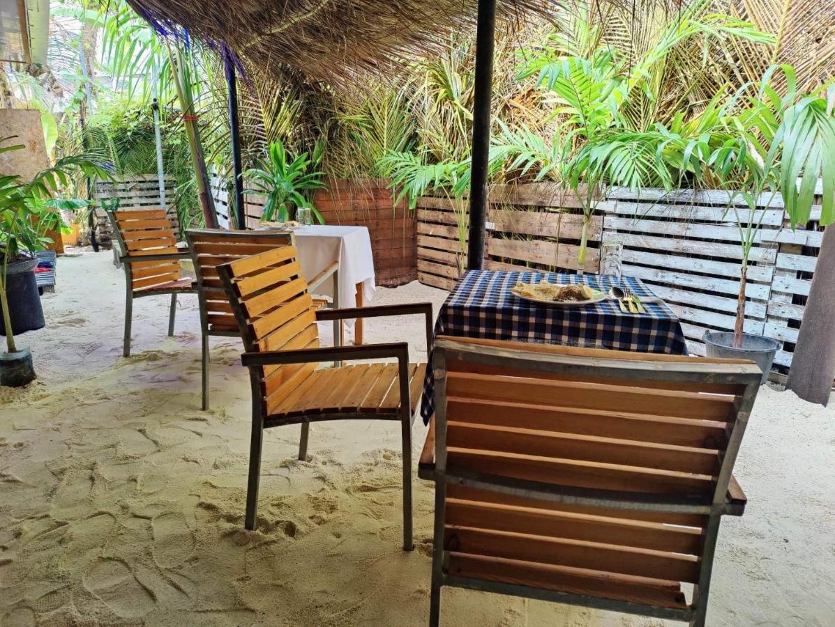 Rashuthere Maldives Rasdhoo Buitenkant foto